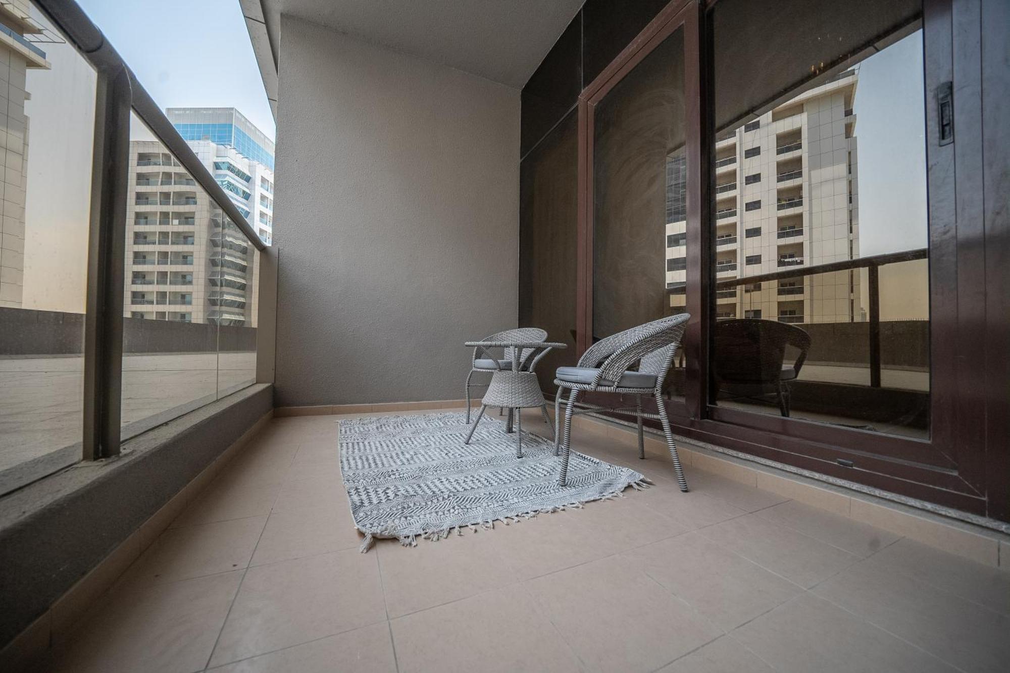Studio دبي المظهر الخارجي الصورة